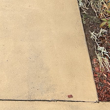 Driveway-and-Sidewalk-Cleaning-in-Fayetteville-Arkansas 0